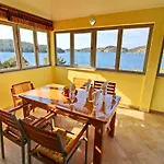 Semesterbostad Katica - One Bedroom With Terrace And Sea View