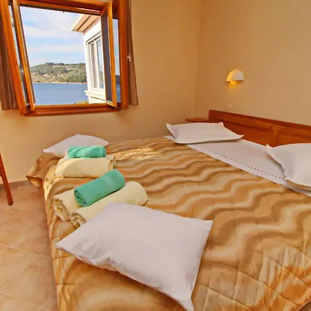 Katica - One Bedroom With Terrace And Sea View Semesterbostad Vela Luka