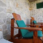 Дом отдыха Katica - One Bedroom With Terrace And Sea View Вела-Лука