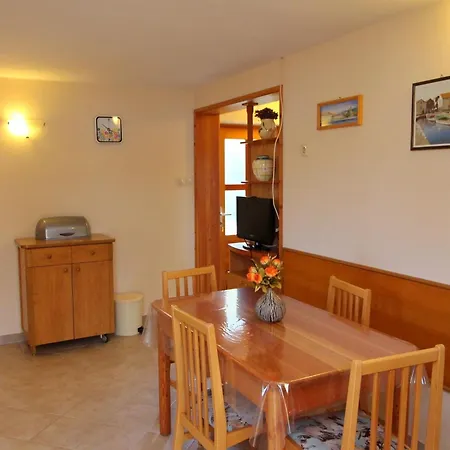 Дом отдыха Katica - One Bedroom With Terrace And Sea View