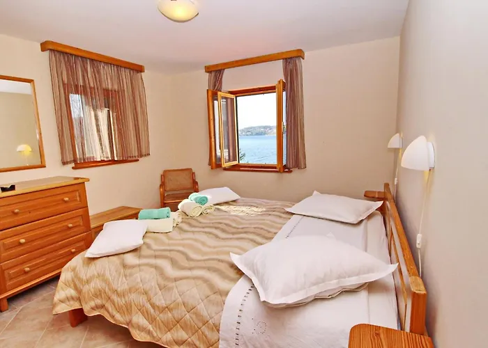 Katica - One Bedroom With Terrace And Sea View Nyaraló