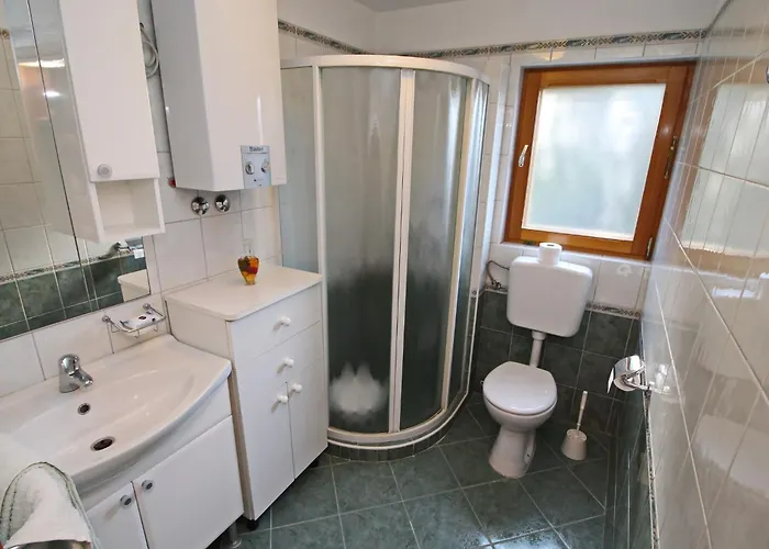 Katica - One Bedroom With Terrace And Sea View Nyaraló *